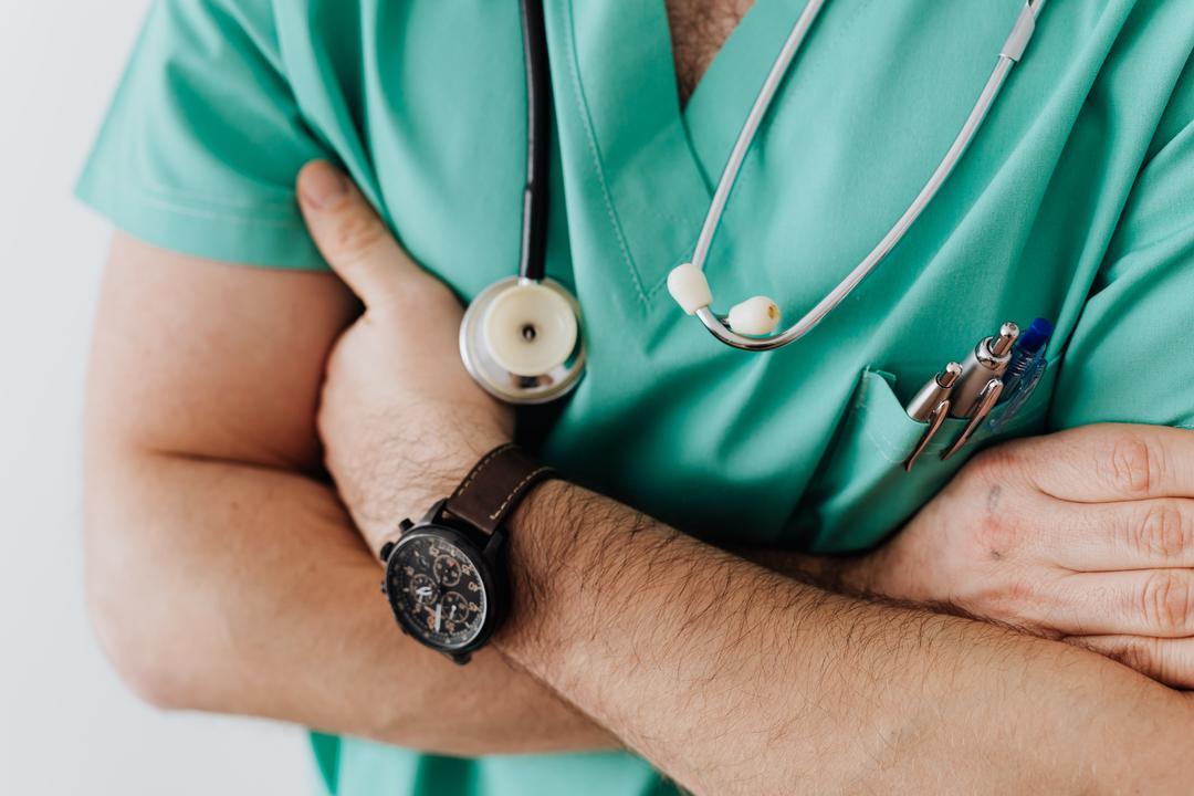 Prescrição forçada de fármacos. Como o médico pode se proteger juridicamente da coação do paciente?